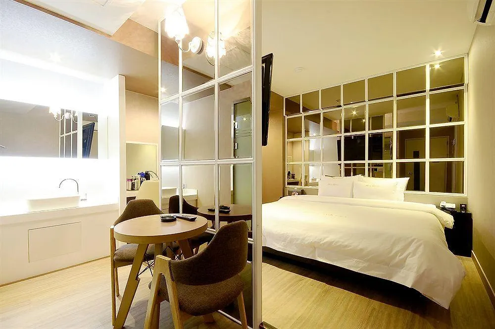 Boutique Hotel Aria Nampo Busan 3*,