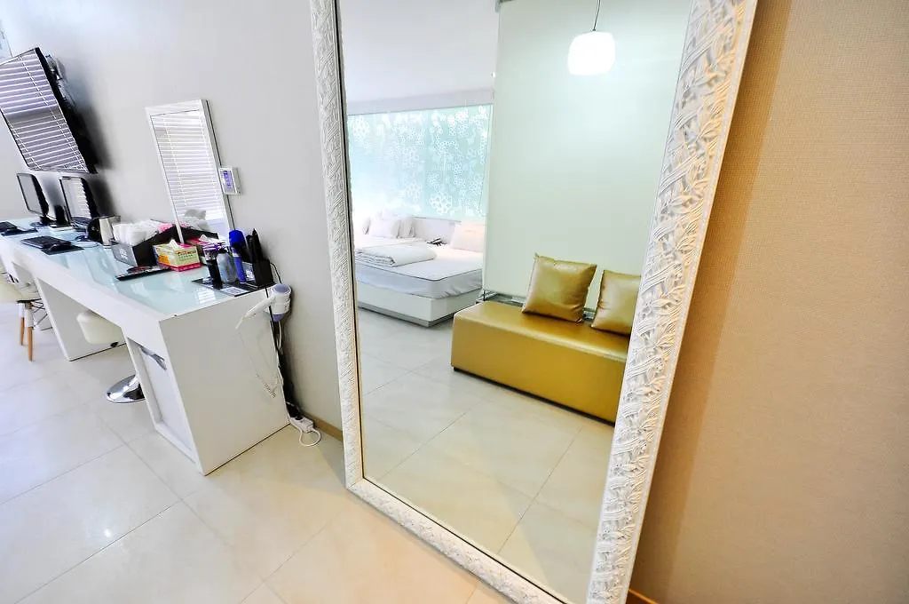 Boutique Hotel Aria Nampo Busan