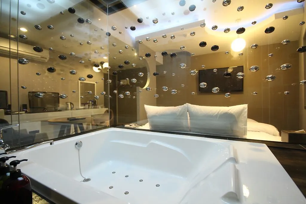 Boutique Hotel Aria Nampo Busan 3*,